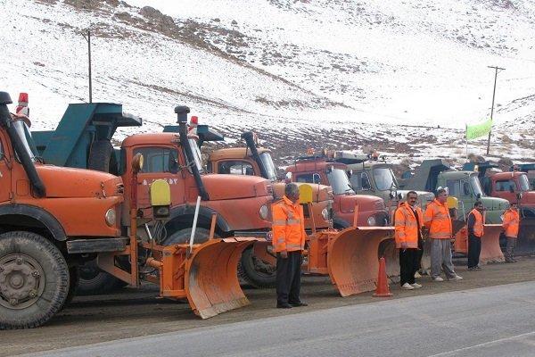 معاون راهداری کشور مطرح کرد؛ آماده باش 12 هزار نیروی راهدار همزمان با کولاک و بارش های جدید، تردد در جاده ها در وضعیت هشدار قرار دارد معاون راهداری کشور مطرح نمود؛ آماده باش 12 هزار نیروی راهدار همزمان با کولاک و بارش های جدید، تردد در جاده ها در وضعیت هشدار قرار گرفته است