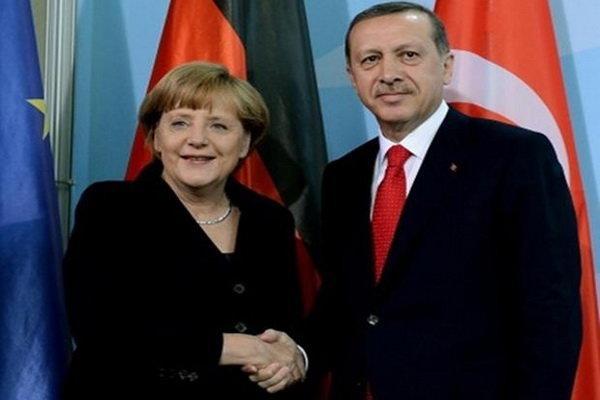 اردوغان و مرکل تبادل نظر کردند